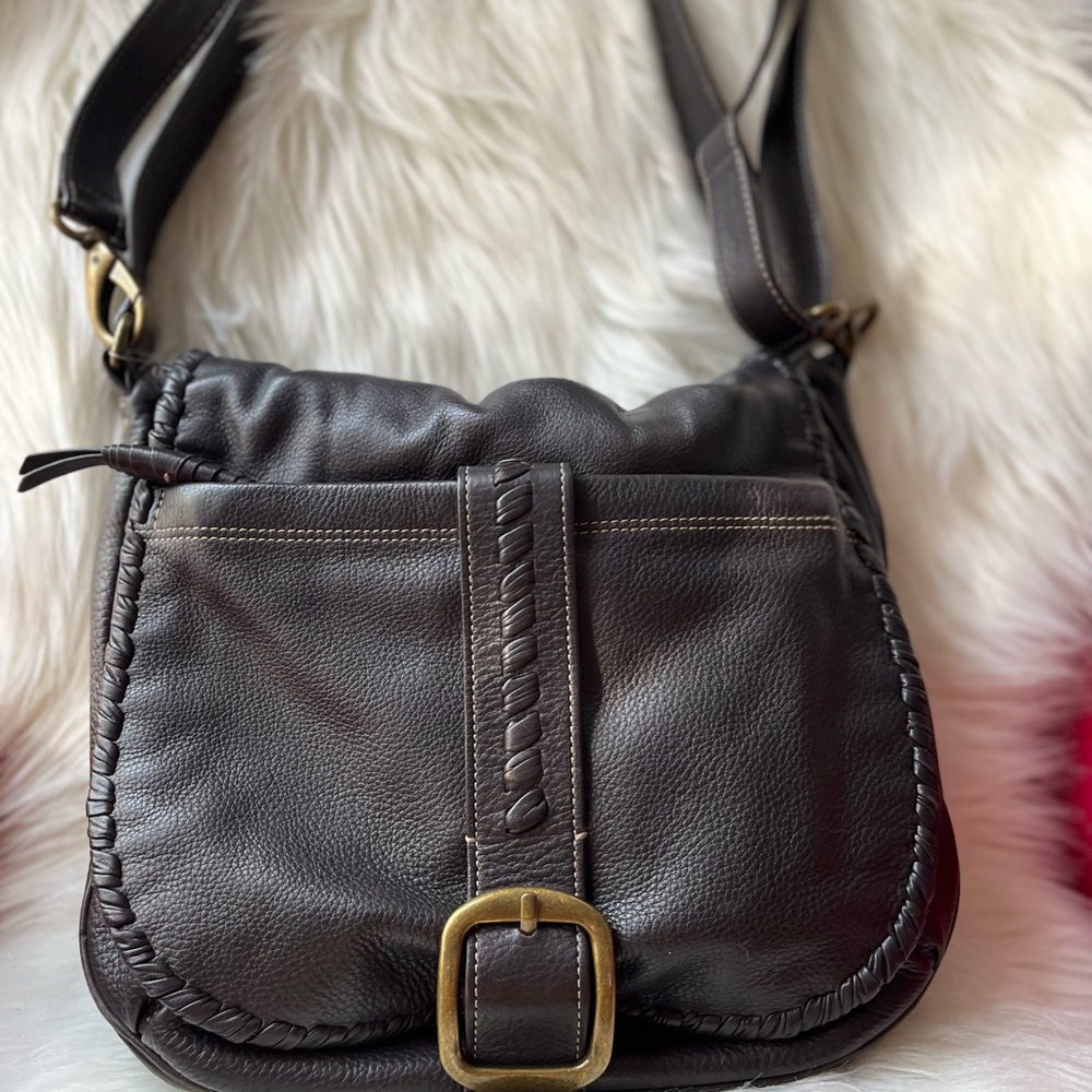 LEVENGER BLACK DISTRESSED LEATHER  HOBO TOTE